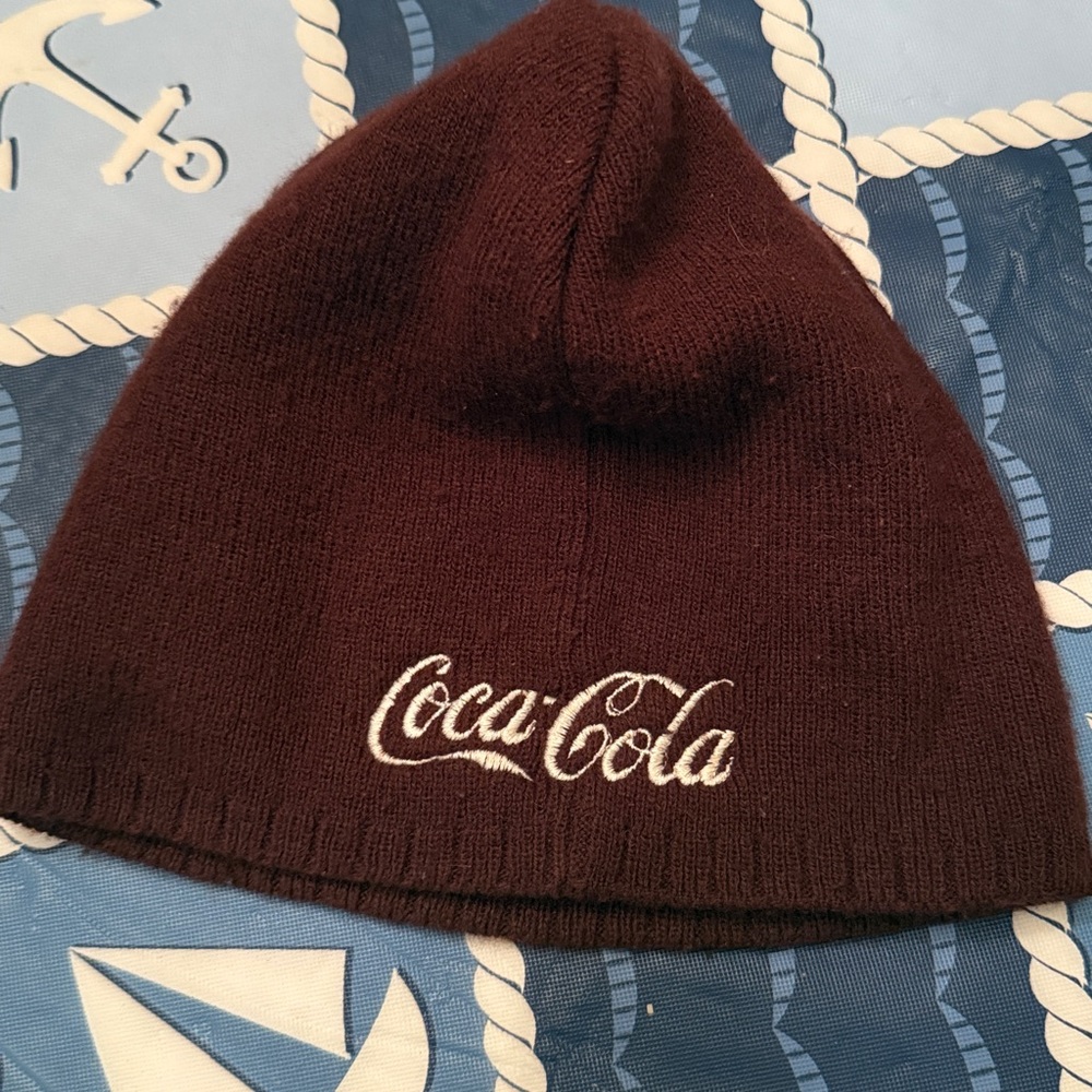 Colgate Gate’ coca-Cola cap+Colgate Keychain 11x1.20” - Picture 2 of 14